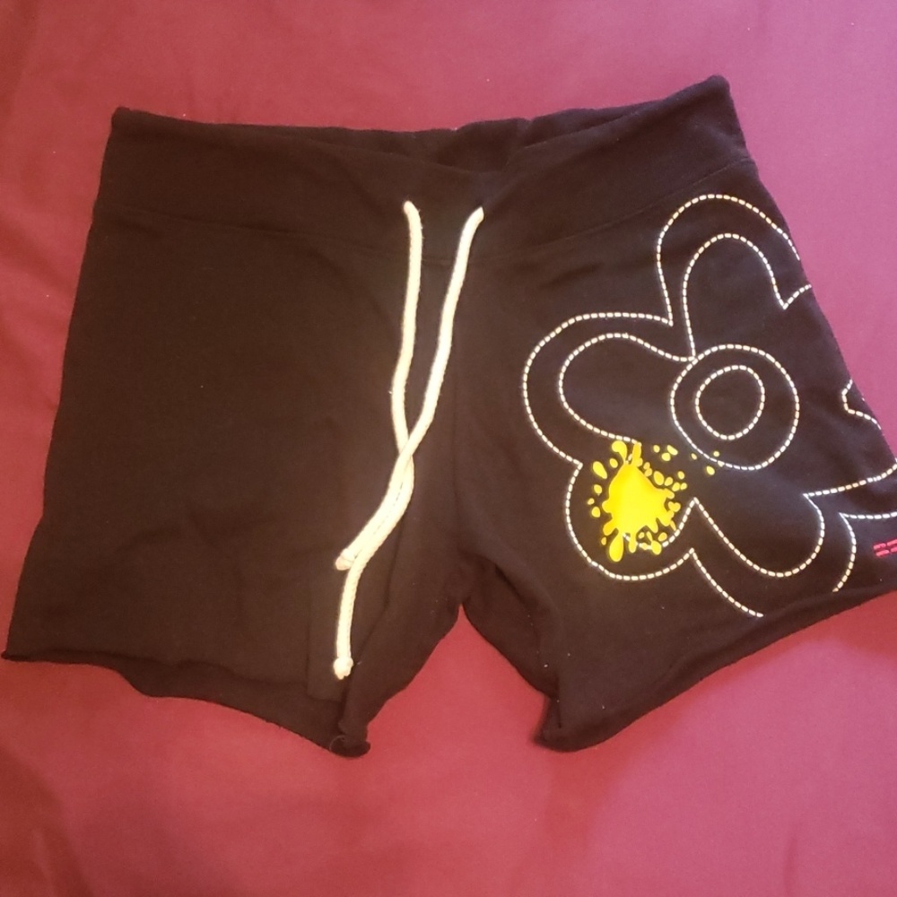 Peace Love World Sunshine Love 2 Love shorts XS